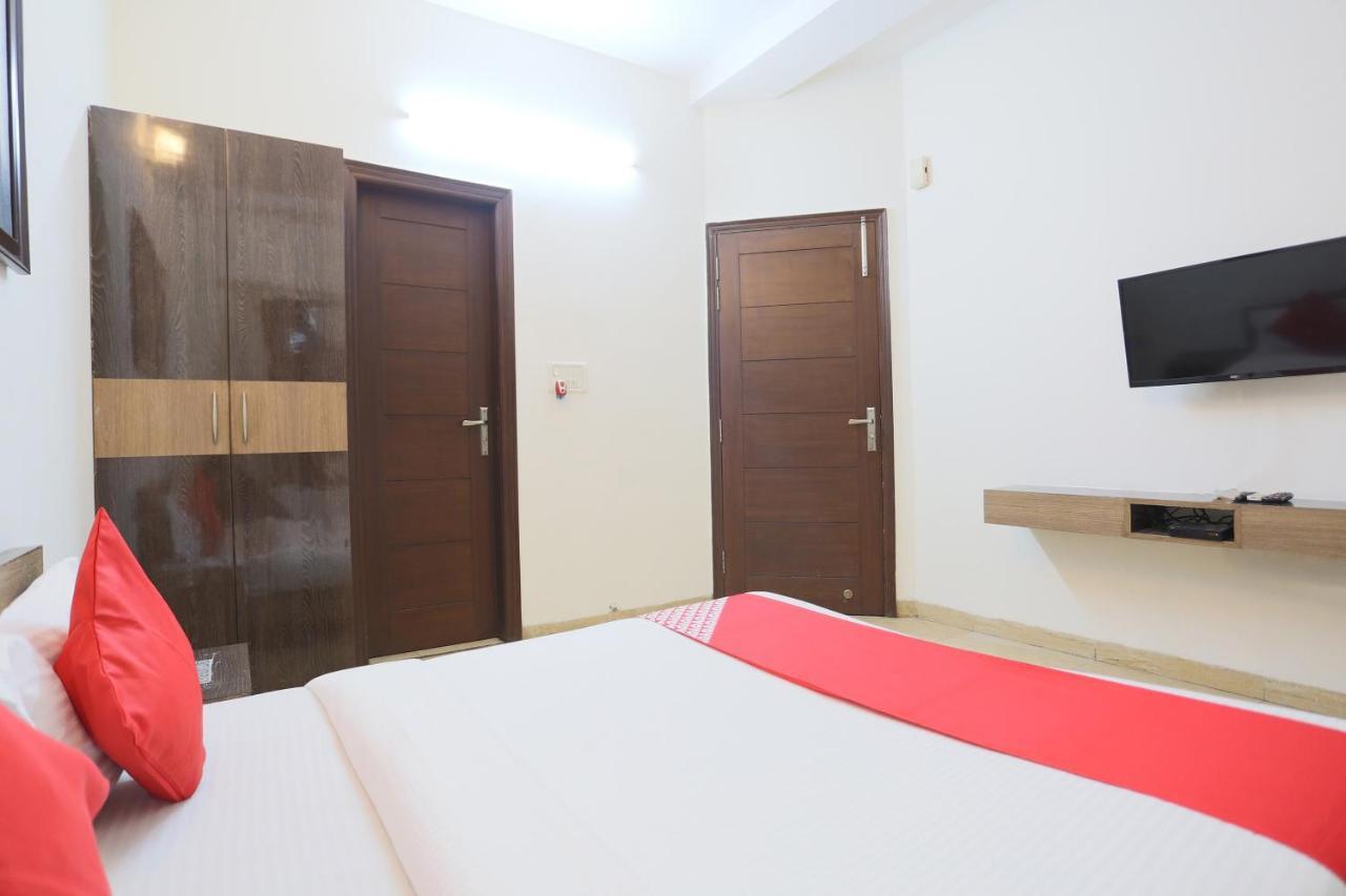 Oyo 60966 Balaji Upvan Hotel Kāsandra Pokój zdjęcie